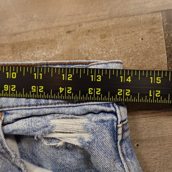 American Eagle Highest Rise ’90s Boyfriend Shorts Women’s Size 6 Blue Distressed - Picture 7 of 10